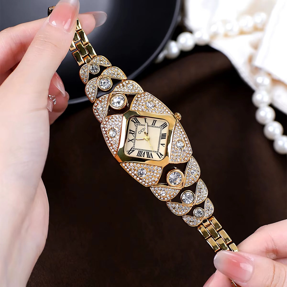 ⌚60% de réduction🔥Montre-bracelet rétro à quartz avec strass scintillants